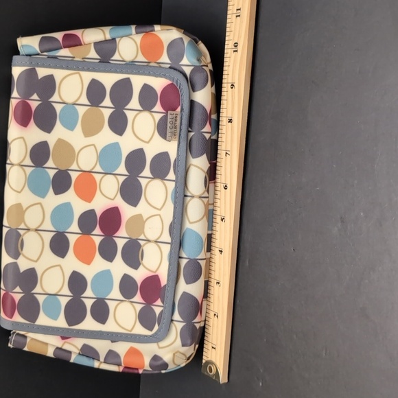 JJ Cole Collections Portable/Wipeable Diapers And Wipes Pod With Change Pad . - Picture 12 of 13